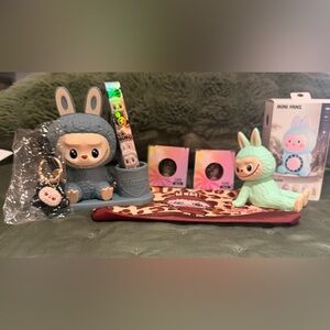 Brand New Labubu Bundle, Includes 7 Items Listed Below 🎄